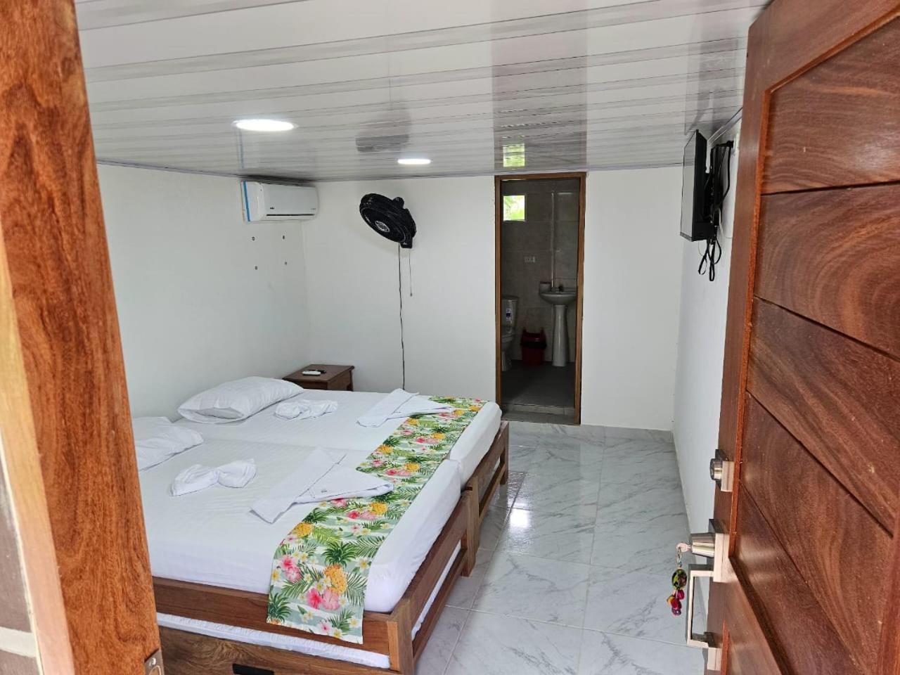 Hotel Nuquimar 3*